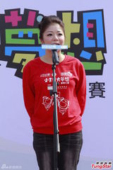 组图：郭晶晶教爱子拜年手势 看旧爱田亮综艺