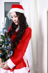 组图：芙蓉姐姐化身“清纯派”圣诞女郎