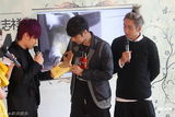 组图：罗志祥携新专辑进京 挑女友需考虑妈妈意见