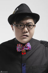 组图：耀乐团熟男写真曝光 鬼魅气质潮范十足