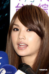 高清组图：王若琳将开唱 杨丞琳否认与男模交往