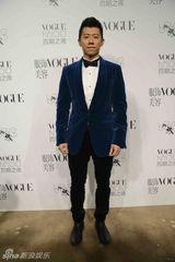 刘孜深V裙庆生 唐艺昕李菲儿陈燃林鹏秀场竞艳