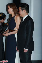 组图：晶刚香港婚礼 徐子淇与老公李家诚亮相