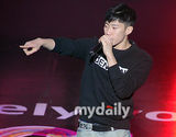 组图：原2PM成员朴宰范参加活动 大秀精彩街舞