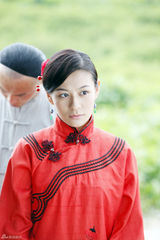 高清组图：江若琳《英雄喋血》新娘造型曝光