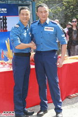 组图：谢霆锋亮相《特种救援英雄》开镜仪式