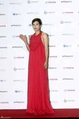 高清组图：元斌等闪耀大钟奖红毯 金慧秀等爆乳抢镜