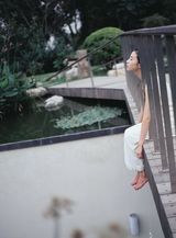 组图：张辛苑“诡丝”写真曝光 极富想象力