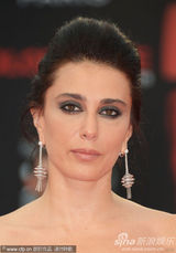 组图：威尼斯女星配饰盘点 钻石珍珠闪耀珠光宝气