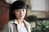 组图：王媛可出演《誓言今生》掀复古学院风