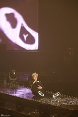 独家高清：GD胜利EXO等唱响StayG演唱会