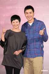 组图：徐若瑄为电影造势 李安言承旭站台给惊喜