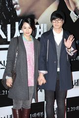 高清图：李政宰新片试映 宋智孝河智苑红毯斗艳