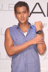 高清组图：彭于晏为手表代言 阳光帅气大秀健美肌肉