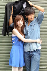 组图：罗志祥被封“大雕”很得意 与王心凌合拍MV