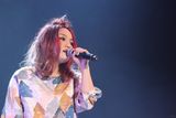 组图：蔡健雅杨乃文徐佳莹开唱 演绎三色浪漫