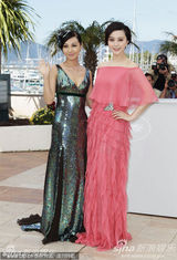 幻灯：《日照重庆》记者会 范冰冰李菲儿美艳登场