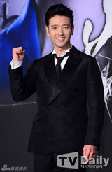 组图：黄静茵宣传《秘密》透胸贴 李多熙(李多喜)秀蛮腰