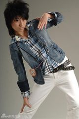 组图：盘点小清新偶像们的“杀马特”前生