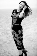 组图：张萌限量版台历出炉 轻熟女启梦2013