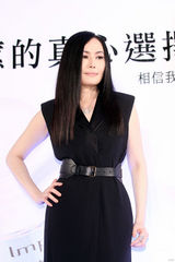 组图：江蕙预告将会退休 闻故乡支持泪眼道歉