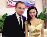 组图：好莱坞巨星相聚青岛 男神女神忙追星