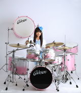 组图：萝莉许雅涵入选世界美少女成热门话题