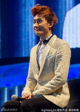 组图：SJ-M上海热力开唱 始源帅气有型赫海有爱