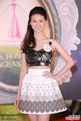 组图：20位候选港姐首晤传媒 佳丽现场展风姿