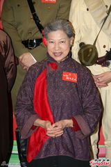 组图：《巾帼3》试造型 黎耀祥胡杏儿民国装