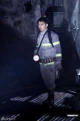 组图：谢霆锋新广告秀多种造型 不甘生活太过平淡