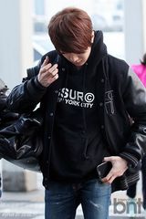 组图：韩团T-ara与SPEED共赴柬埔寨办演唱会