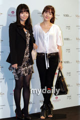 幻灯图：原SES成员Shoo与篮球选手林孝成举行婚礼