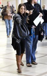 组图：《暮光》三星抵达洛杉矶 新片开拍在即