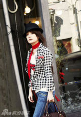 幻灯图：赵薇写真韩范儿尽妩媚 俏皮短发似90后少女