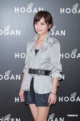 高清图：古天乐为新片学骑马 阿Sa(蔡卓妍)苏州自置厕所