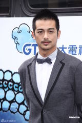 组图：《甜蜜魔幻巴士》开机 杨谨华避谈怀秋