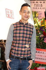 组图：林子善再度当老板 唐诗咏梁烈唯力撑