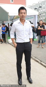 组图：汪小菲登招聘节目遭学生围堵