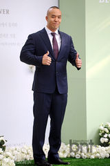 组图：李秉宪李珉廷完婚 宋承宪金汎(金范)等道贺