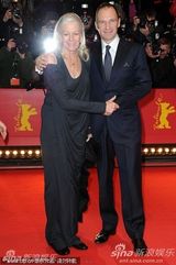 高清图：《大将军寇流岚》首映 巴特勒查斯坦嬉闹