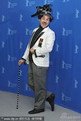 幻灯图集：《猛犸象》记者会 杰拉尔-德帕迪约亮相