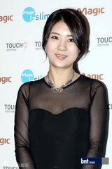 组图：张允珠崔贞允等明星出席饮水机新品宣传活动