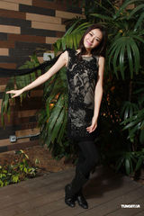 组图：熊黛林陪家人香港过新春 祝网友龙年行大运