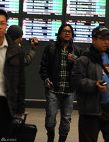 组图：高晓松回国现身 称愿当交通培训反面教材