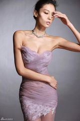 张蓝心紫裙薄纱半裸写真妩媚性感