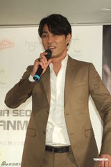 组图：车胜元台湾举行粉丝会 称最佳爱情是家人