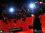 组图：黛安-克鲁格现身柏林开幕红毯妩媚性感