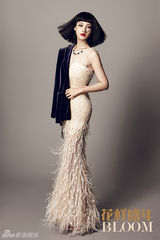 组图：杨雪春日时尚大片 优雅高贵气场十足