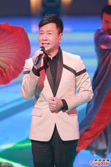 组图：赌王数百万支持太太 何超莲吴克羣献艺